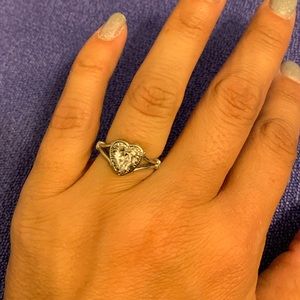 Fragrant Jewels Fairest Of Them All Silver Ring Size 5